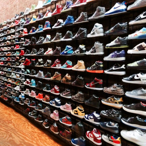 Osberg v. Foot Locker